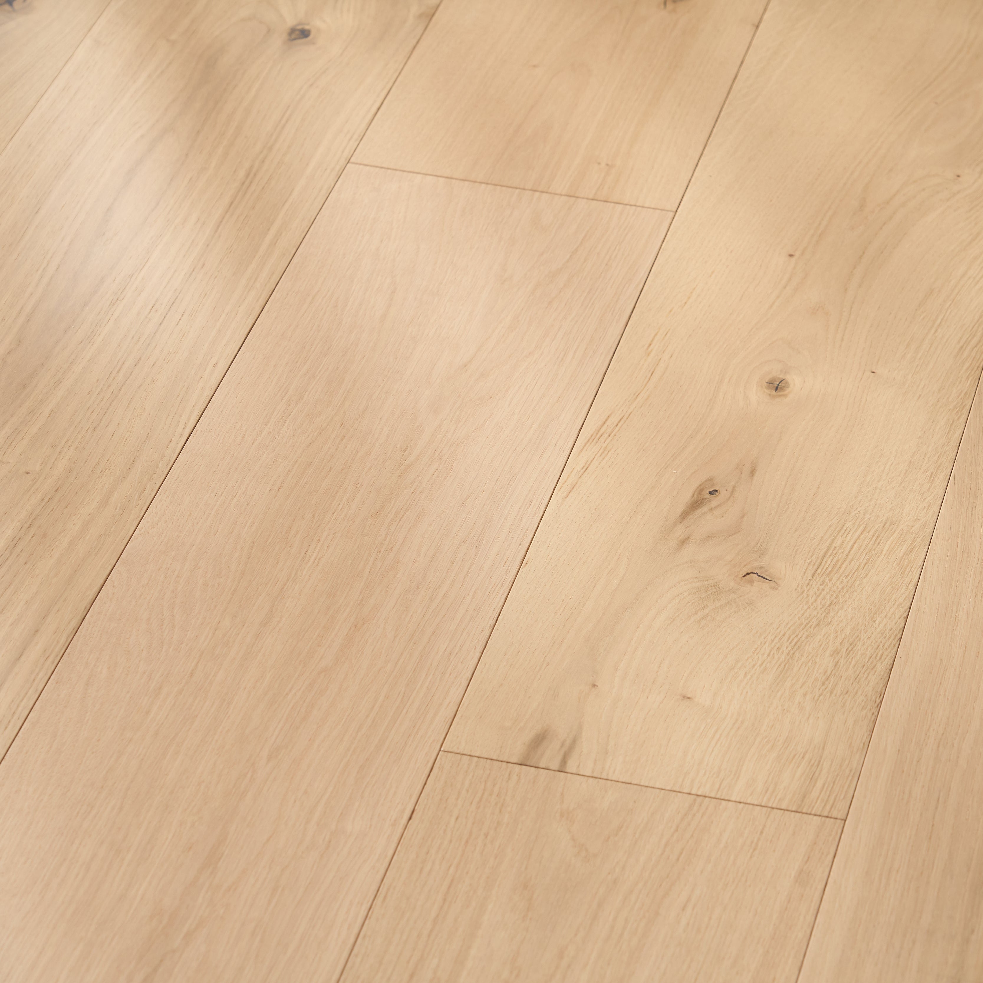 The Weight of Lightness: Why Heavy Wood Creates Airy Homes