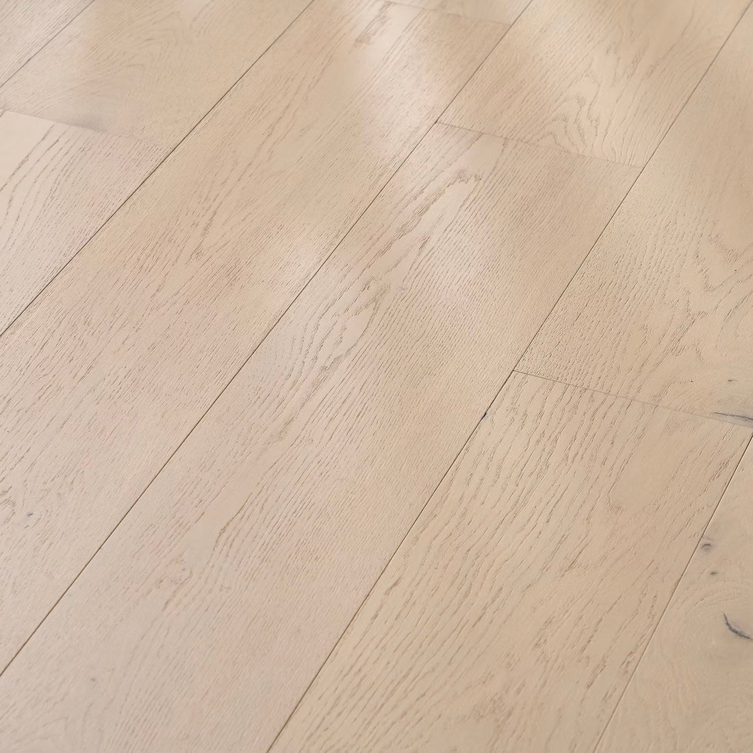 The Minimalist’s Dream: When Less Flooring Means More Soul